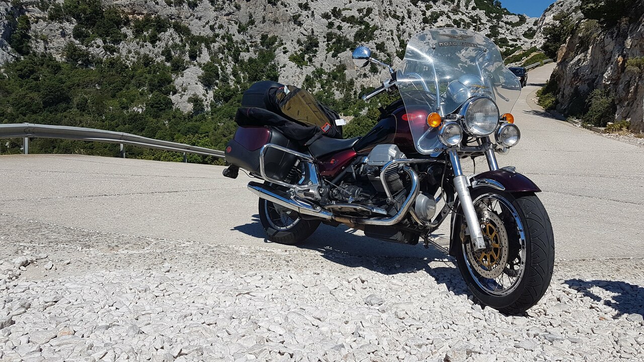 2021 06 13 cala gonone cala liberotto con guzzi california 1280x960 11